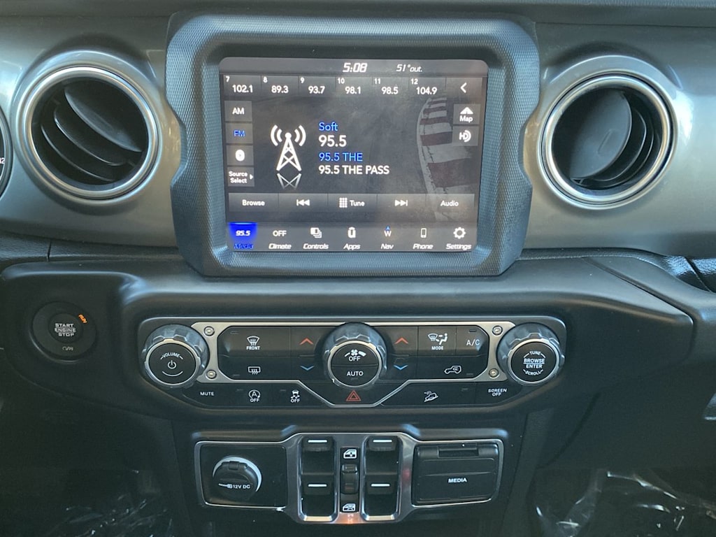 Thumbnail: 2020 Jeep Wrangler - 10