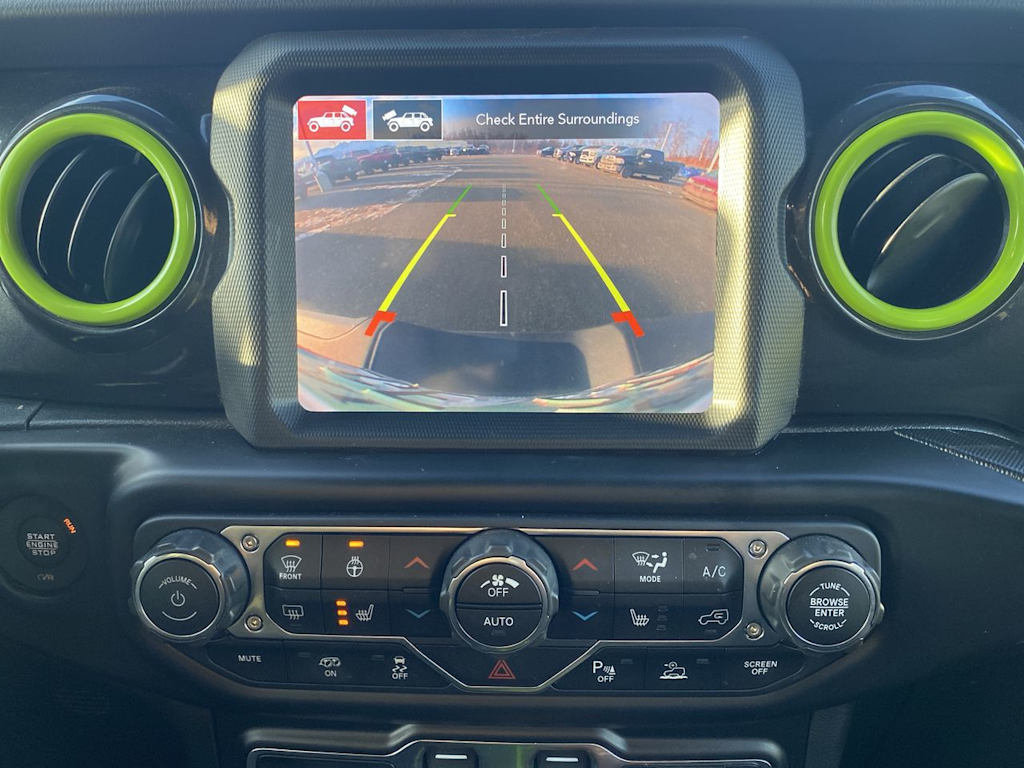 Thumbnail: 2022 Jeep Wrangler - 20