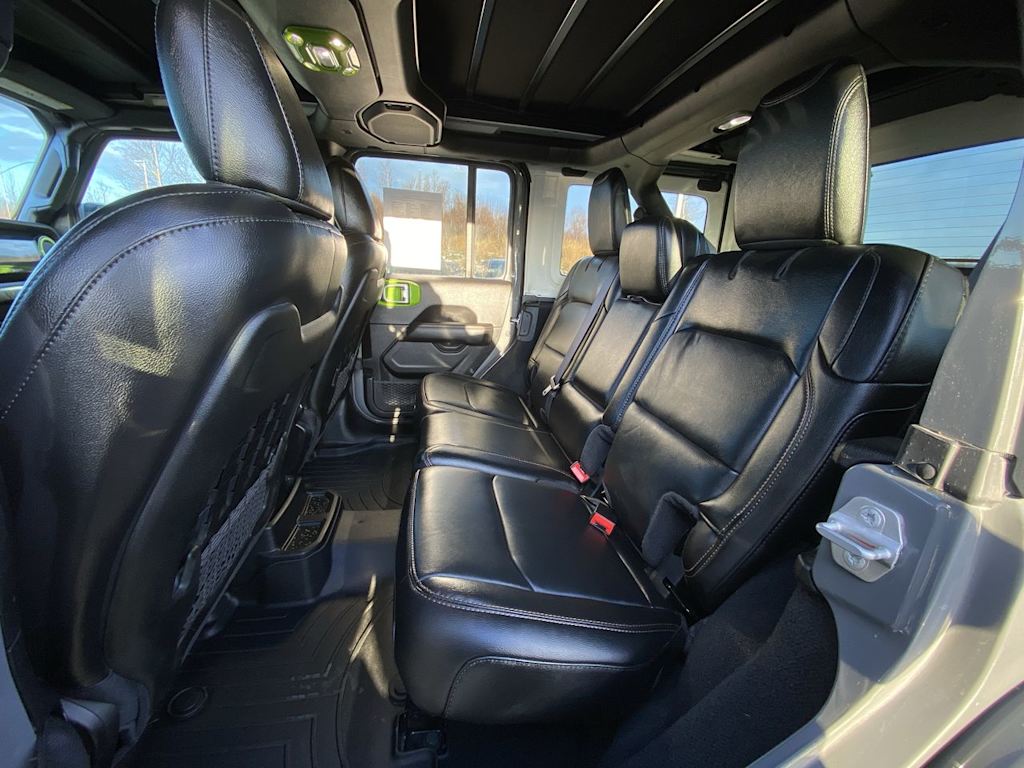 Thumbnail: 2022 Jeep Wrangler - 23