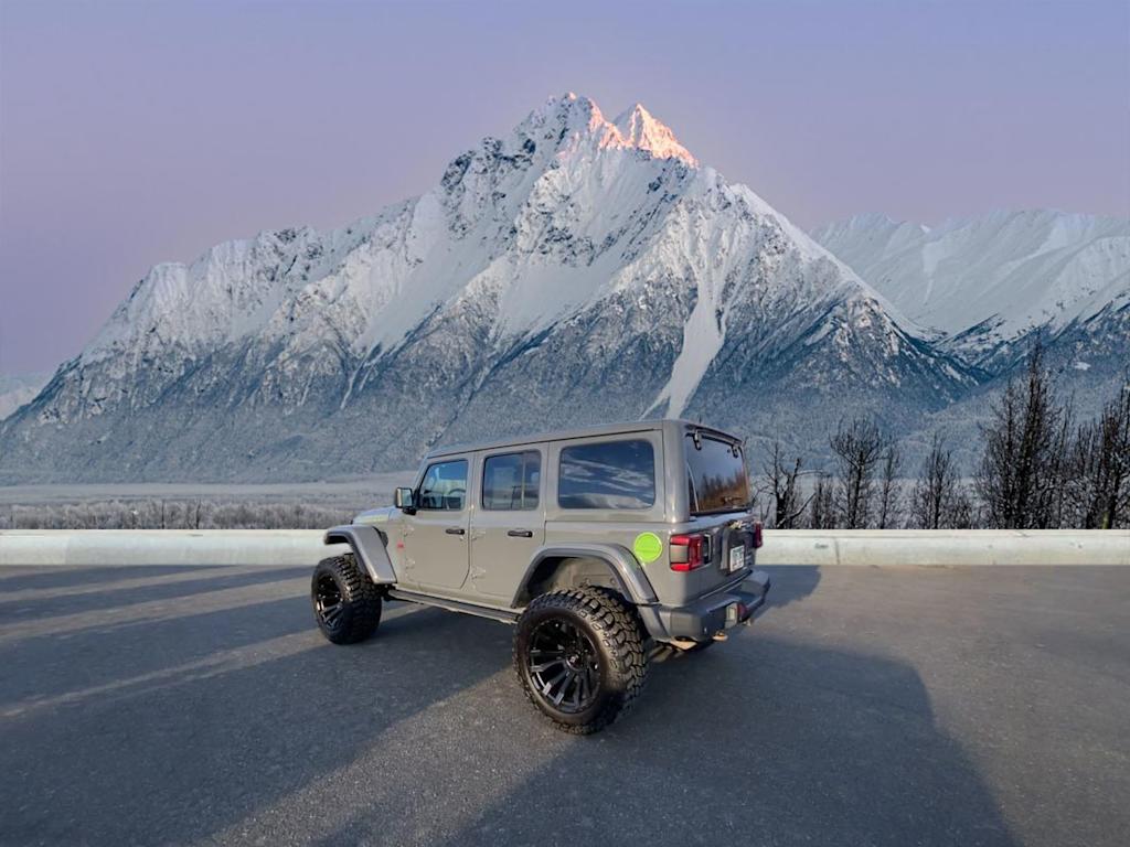 Thumbnail: 2022 Jeep Wrangler - 4