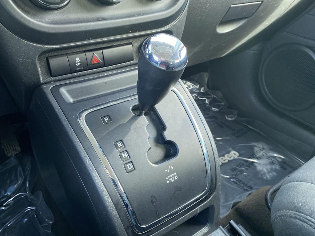 Thumbnail: 2015 Jeep Patriot - 10