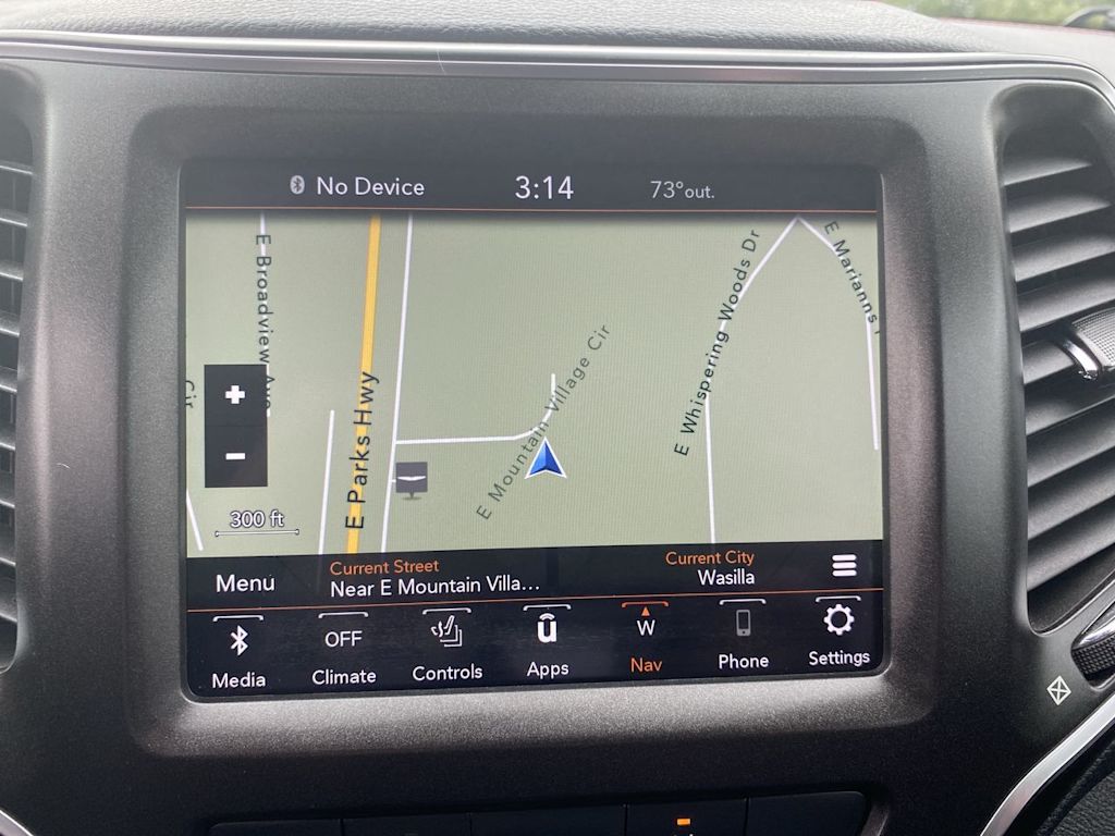 Thumbnail: 2020 Jeep Cherokee - 23
