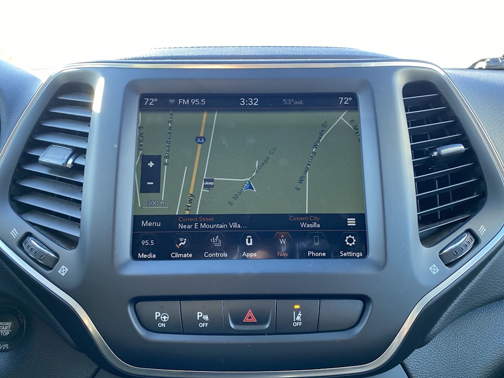 Thumbnail: 2023 Jeep Cherokee - 22