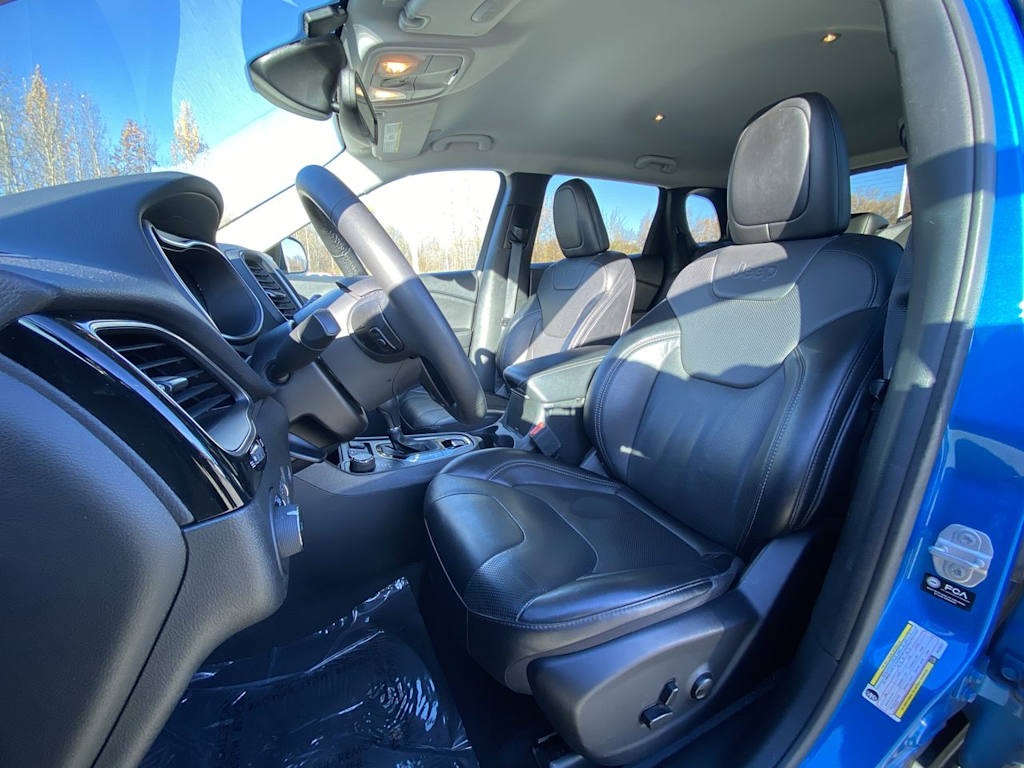 Thumbnail: 2023 Jeep Cherokee - 6