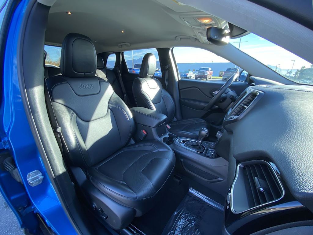 Thumbnail: 2023 Jeep Cherokee - 7