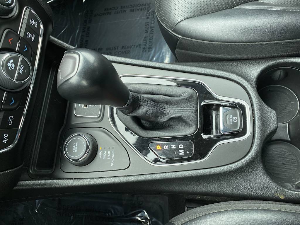 Thumbnail: 2023 Jeep Cherokee - 11