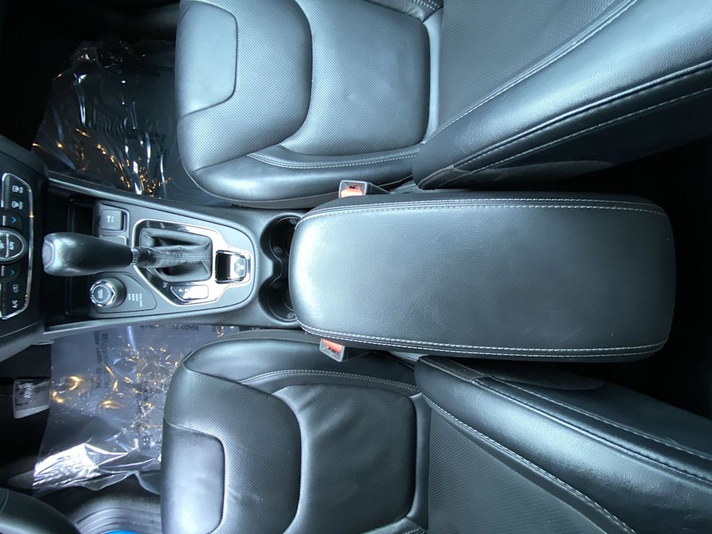 Thumbnail: 2023 Jeep Cherokee - 23