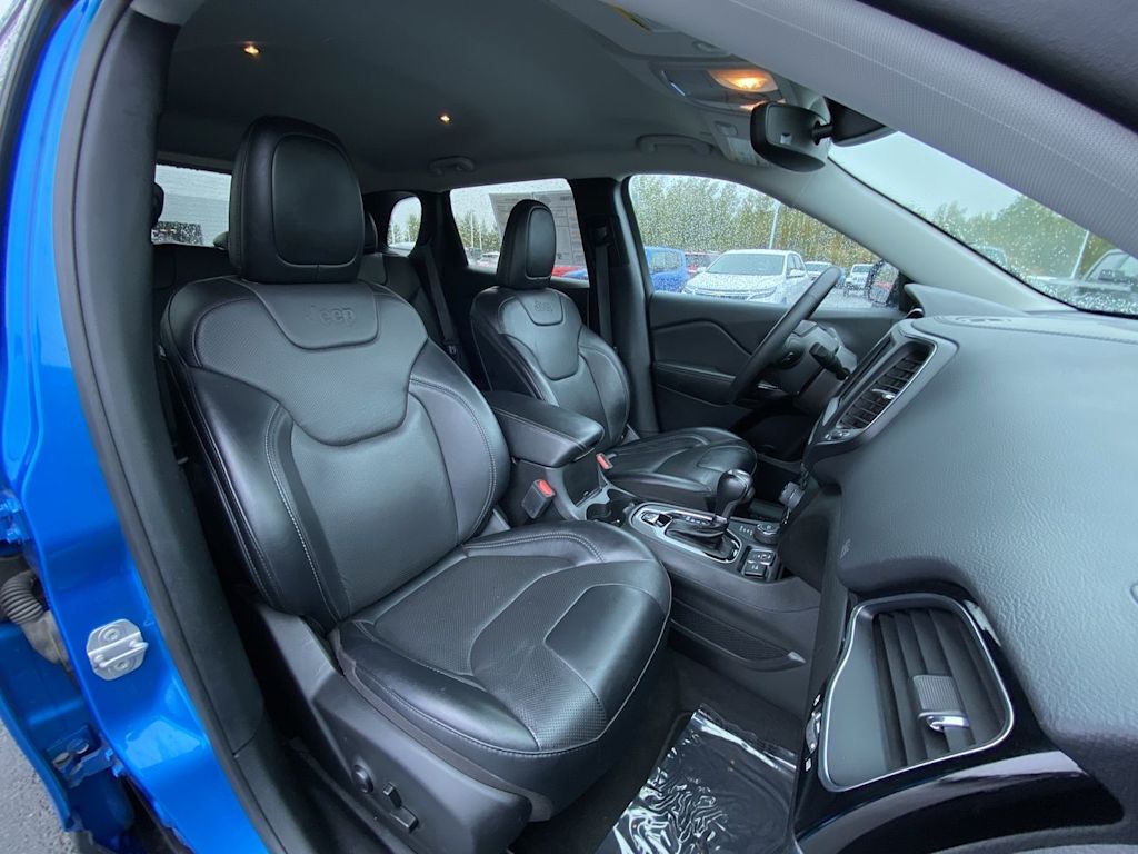 Thumbnail: 2023 Jeep Cherokee - 7