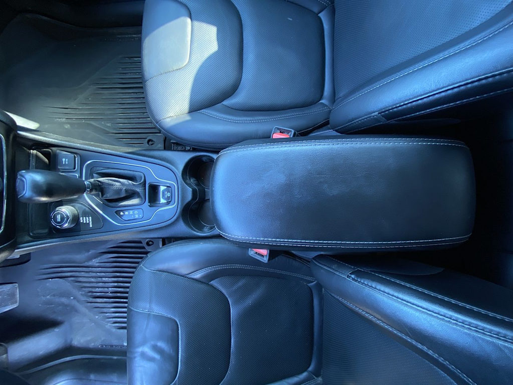 Thumbnail: 2021 Jeep Cherokee - 8