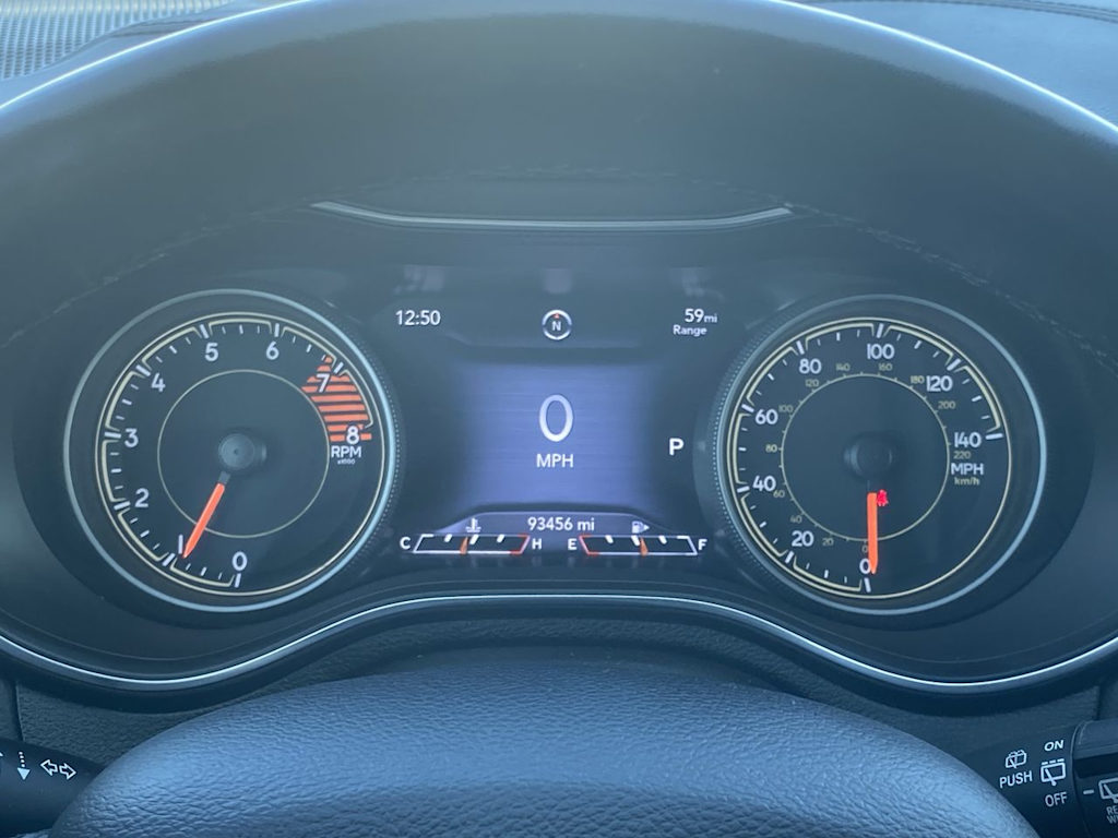 Thumbnail: 2021 Jeep Cherokee - 12