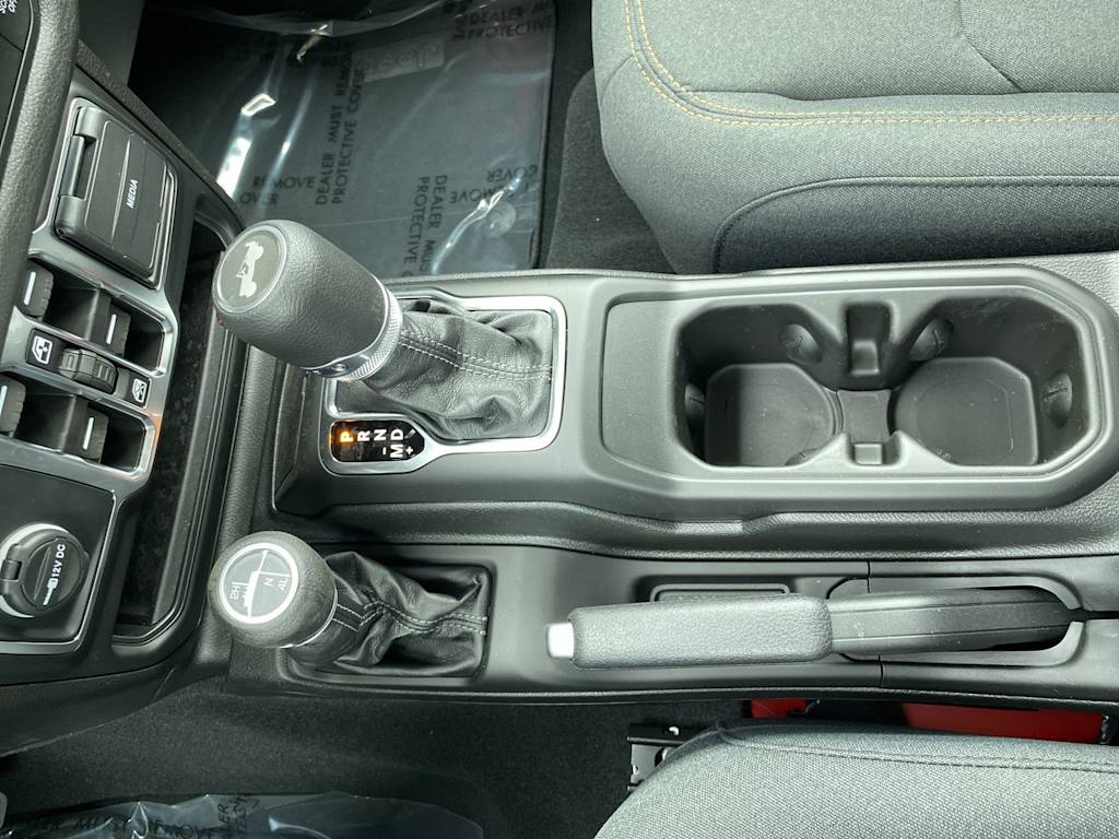 Thumbnail: 2025 Jeep Wrangler - 12