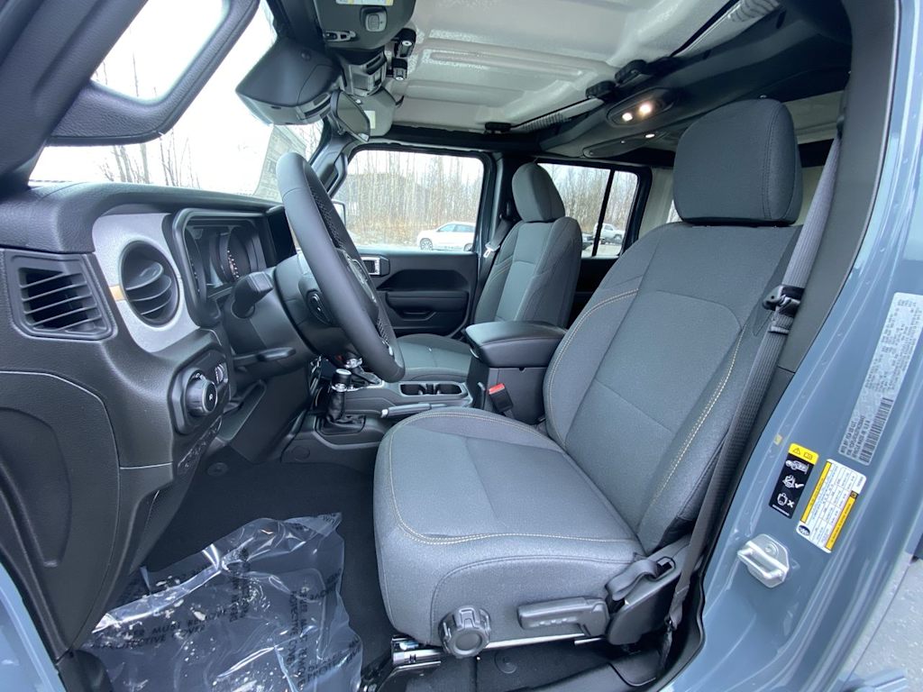 Thumbnail: 2026 Jeep Wrangler - 9