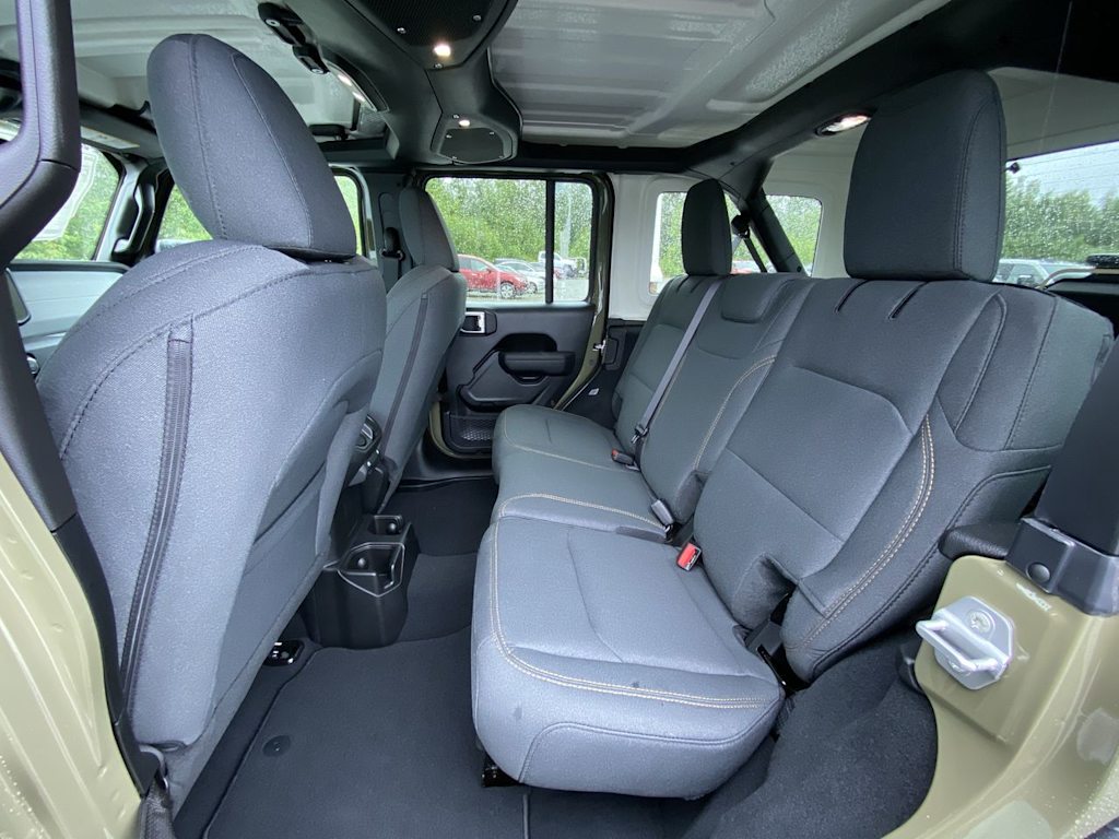 Thumbnail: 2026 Jeep Wrangler - 9