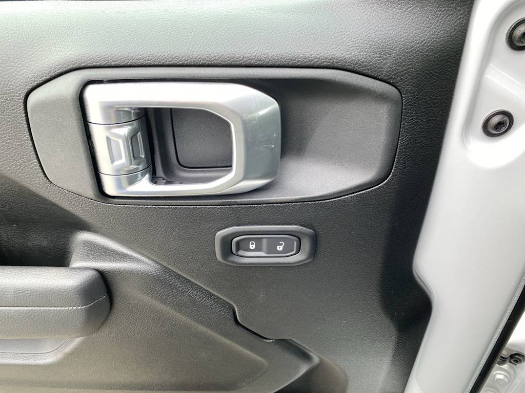 Thumbnail: 2025 Jeep Wrangler - 29