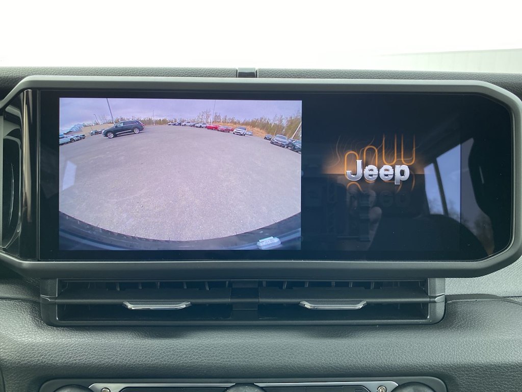 Thumbnail: 2025 Jeep Wrangler - 30