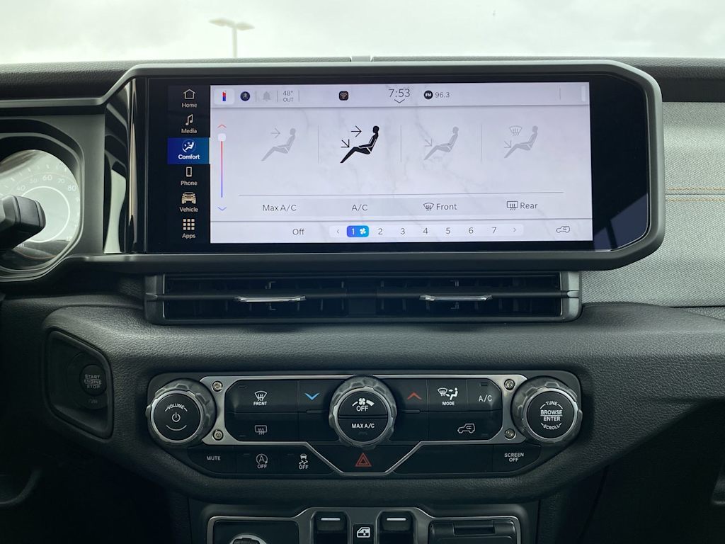 Thumbnail: 2025 Jeep Wrangler - 31