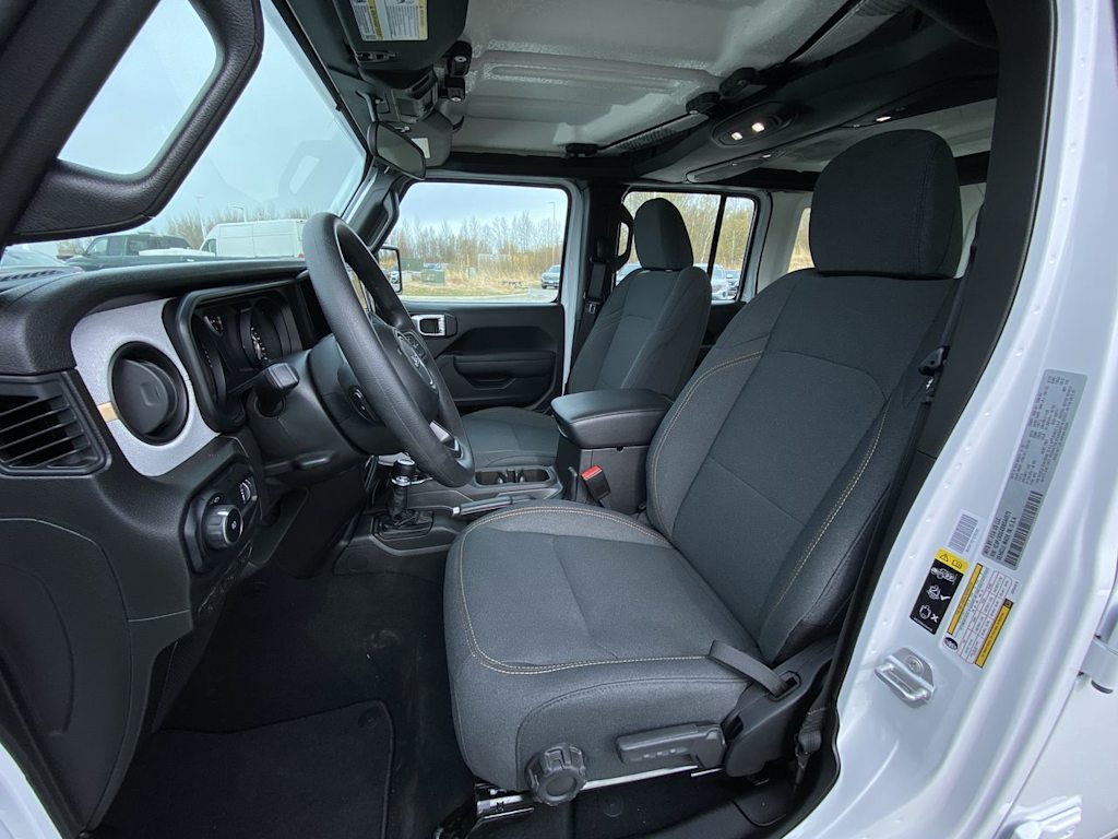 Thumbnail: 2025 Jeep Wrangler - 10