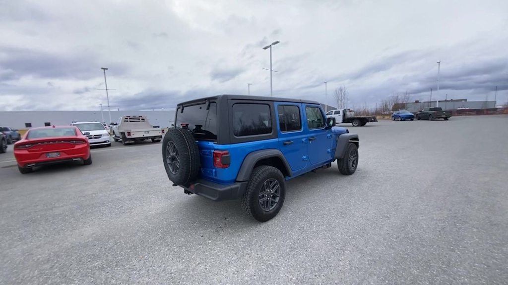 Thumbnail: 2026 Jeep Wrangler - 7