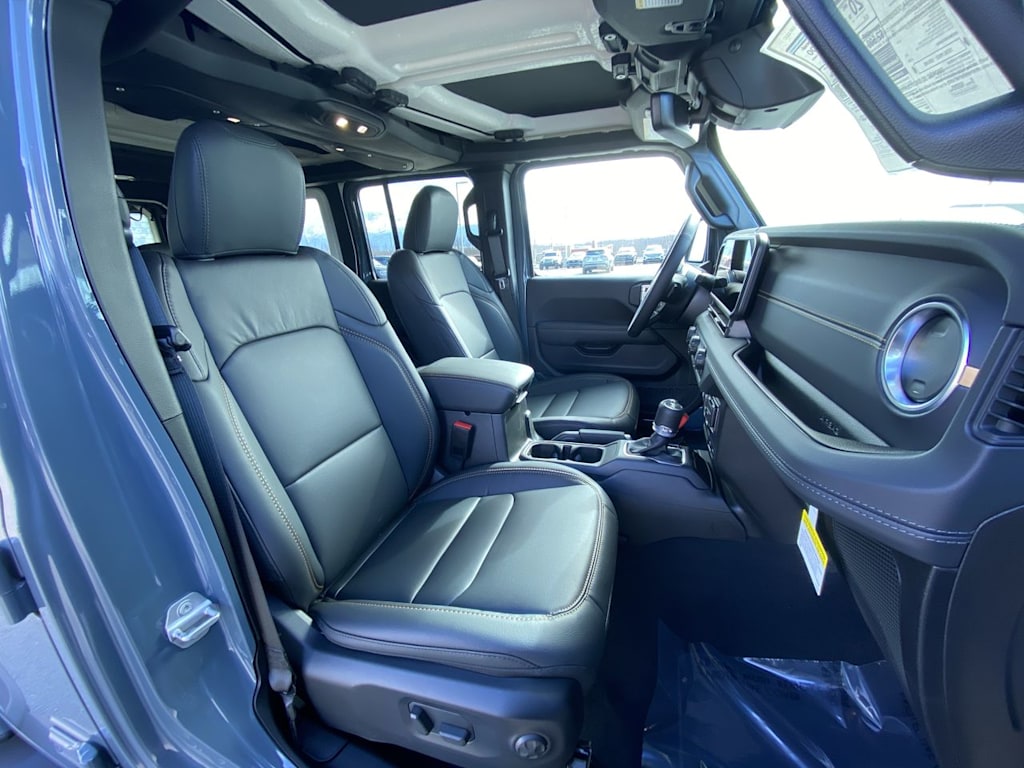 Thumbnail: 2026 Jeep Wrangler - 9