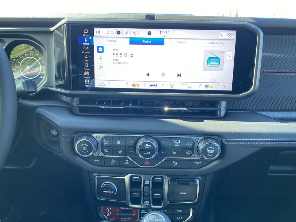 Thumbnail: 2025 Jeep Wrangler - 10