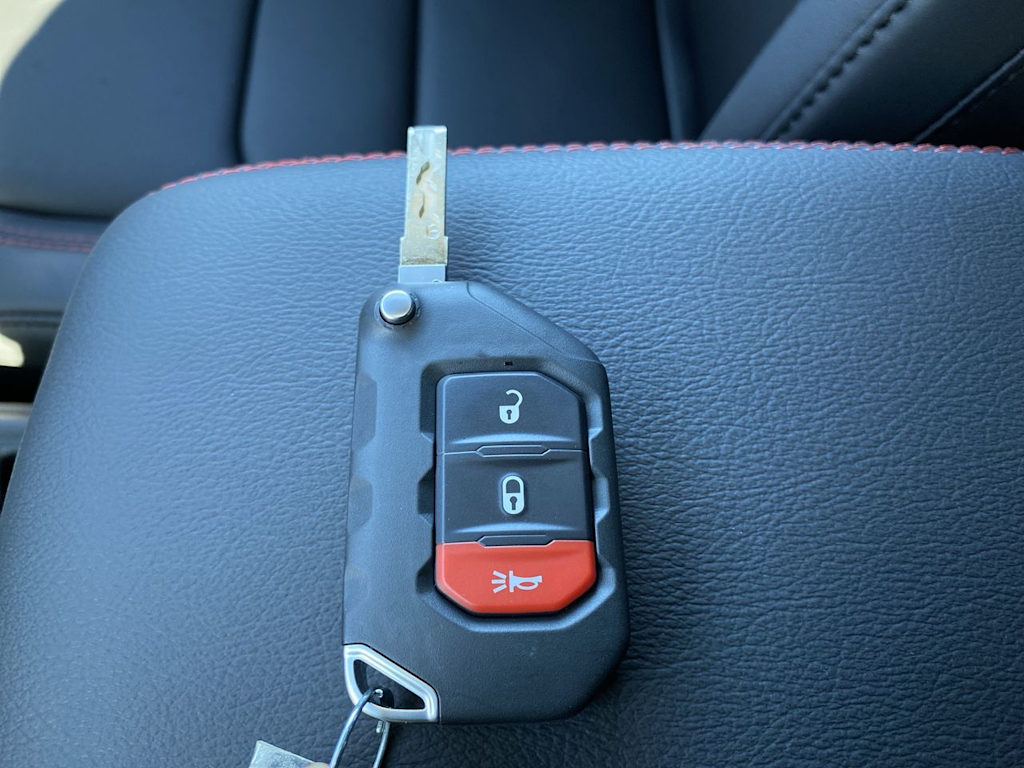 Thumbnail: 2025 Jeep Wrangler - 14