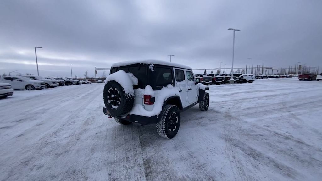 Thumbnail: 2025 Jeep Wrangler - 5