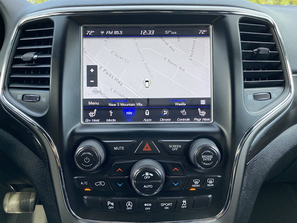 Thumbnail: 2018 Jeep Grand Cherokee - 25