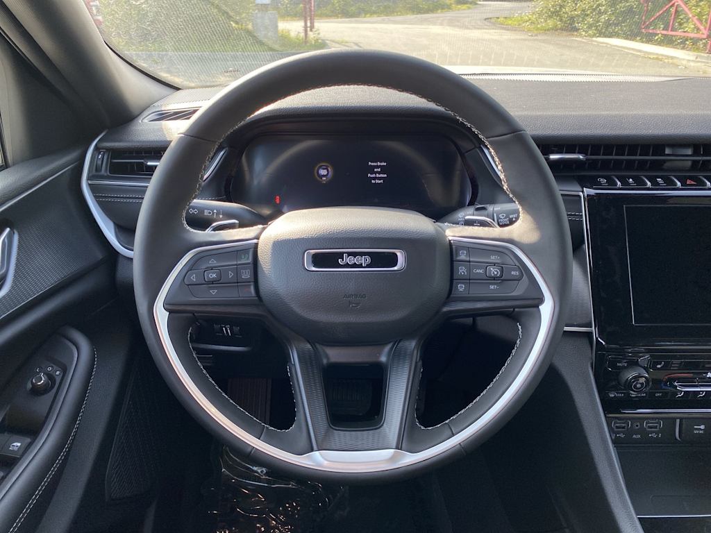 Thumbnail: 2026 Jeep Grand Cherokee - 2