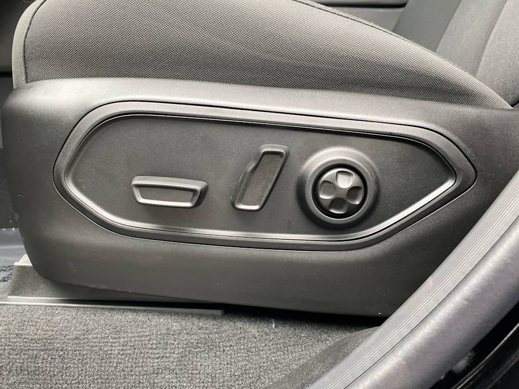 Thumbnail: 2026 Jeep Grand Cherokee - 22