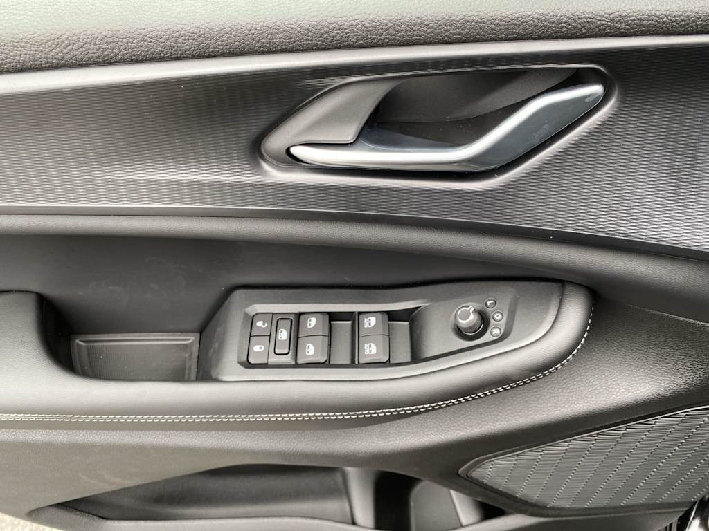 Thumbnail: 2026 Jeep Grand Cherokee - 23