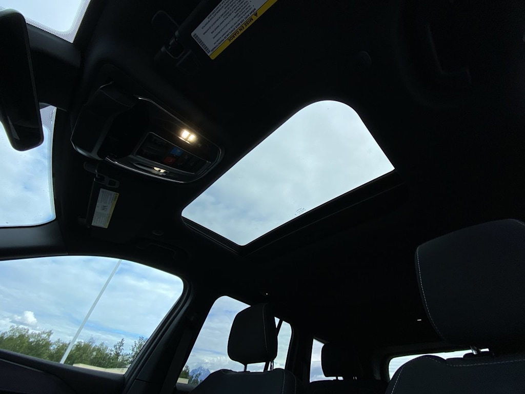 Thumbnail: 2025 Jeep Grand Cherokee - 24