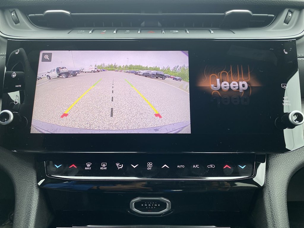 Thumbnail: 2026 Jeep Grand Cherokee - 23