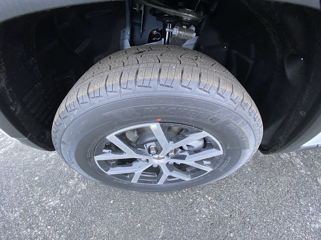 Thumbnail: 2025 Jeep Grand Cherokee - 6