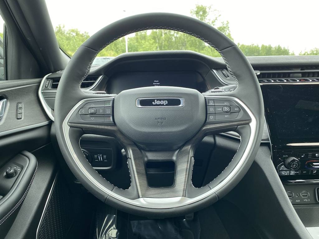 Thumbnail: 2025 Jeep Grand Cherokee - 2