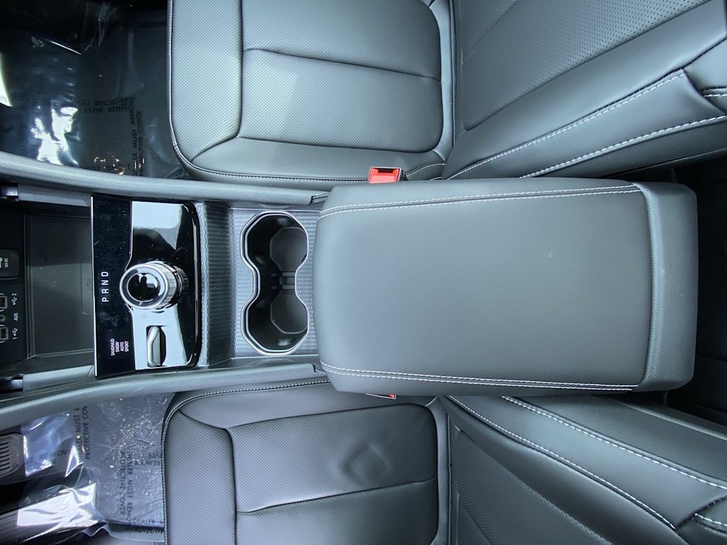 Thumbnail: 2025 Jeep Grand Cherokee - 32