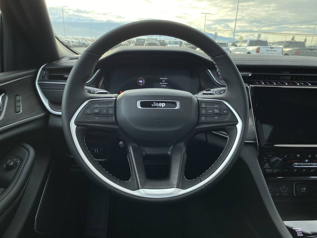 Thumbnail: 2025 Jeep Grand Cherokee - 2