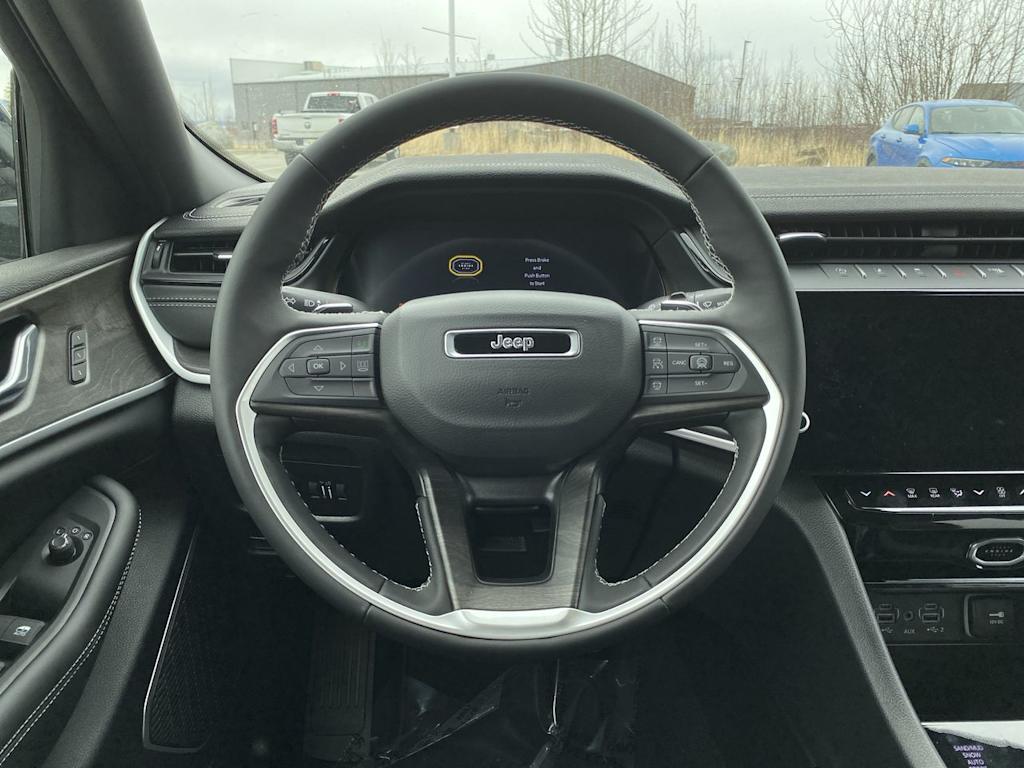 Thumbnail: 2026 Jeep Grand Cherokee - 2