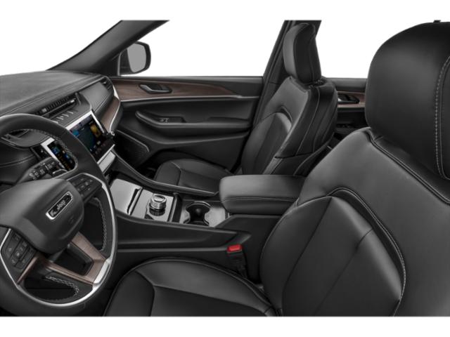Thumbnail: 2026 Jeep Grand Cherokee - 8