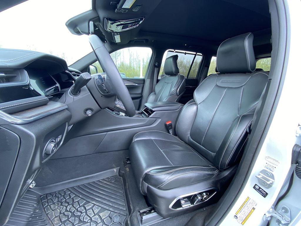 Thumbnail: 2024 Jeep Grand Cherokee - 7