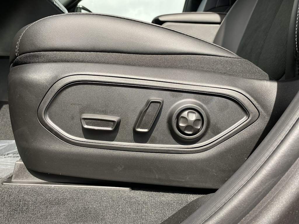 Thumbnail: 2025 Jeep Grand Cherokee L - 20