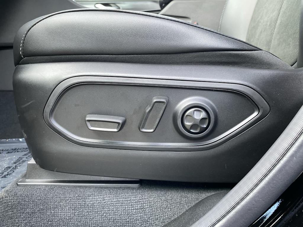 Thumbnail: 2025 Jeep Grand Cherokee L - 20