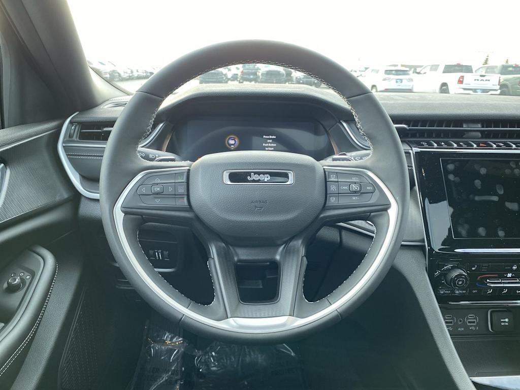 Thumbnail: 2025 Jeep Grand Cherokee L - 2