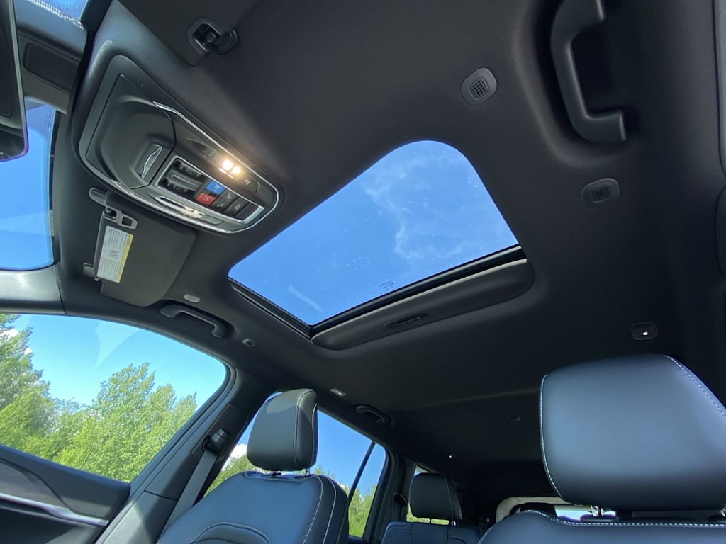 Thumbnail: 2026 Jeep Grand Cherokee L - 23