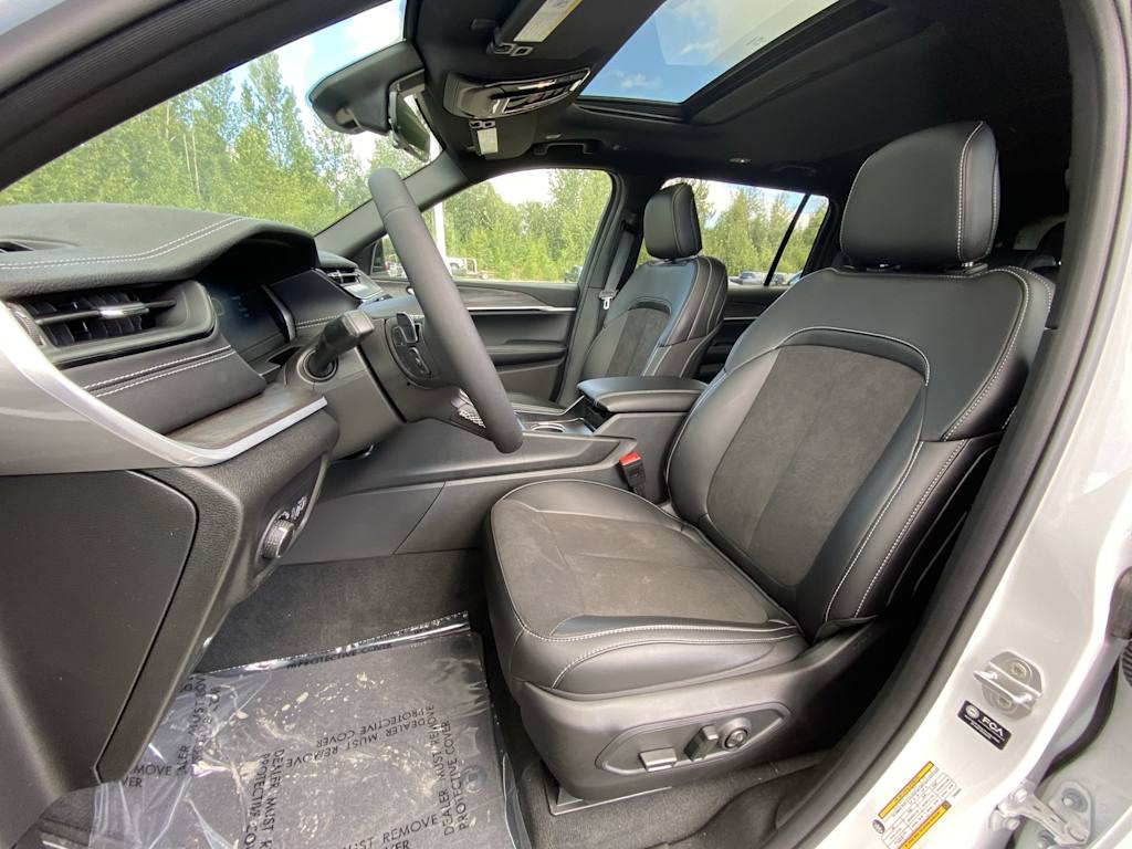 Thumbnail: 2026 Jeep Grand Cherokee L - 8