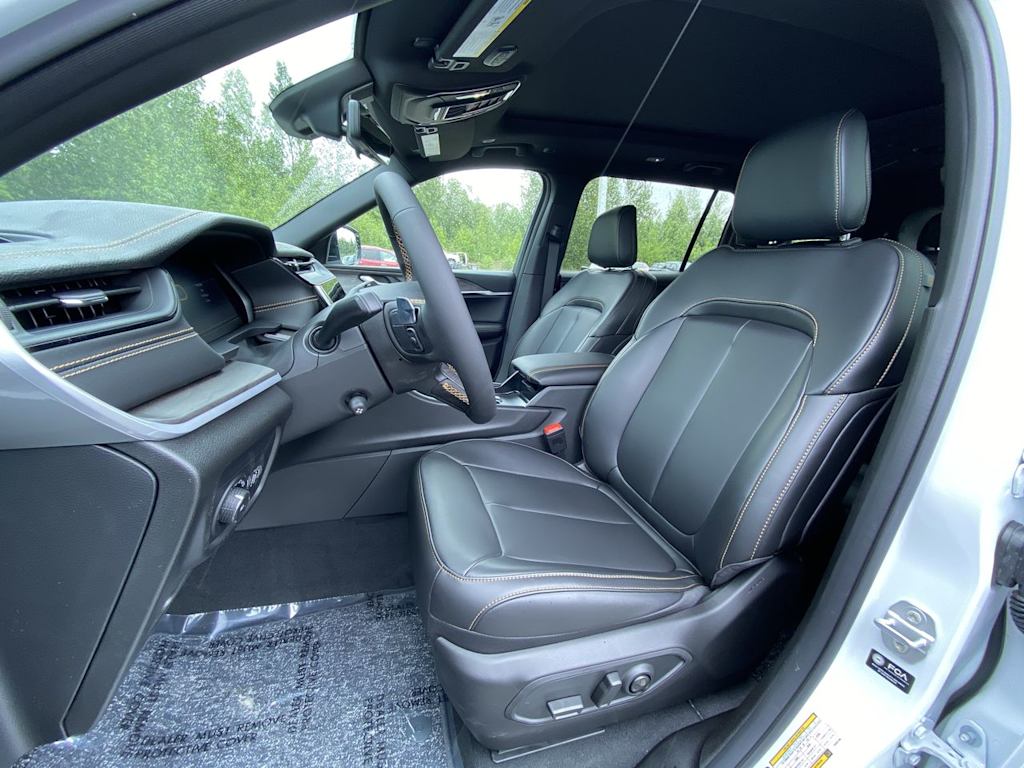 Thumbnail: 2026 Jeep Grand Cherokee - 8
