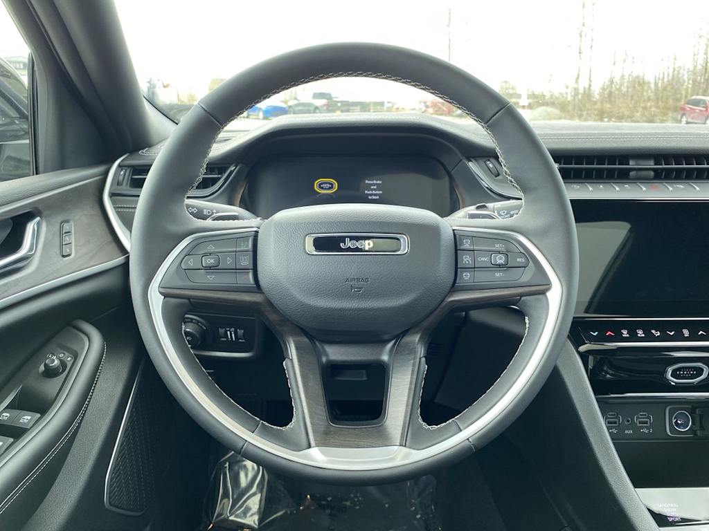 Thumbnail: 2026 Jeep Grand Cherokee L - 2