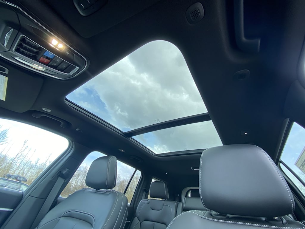 Thumbnail: 2026 Jeep Grand Cherokee L - 23