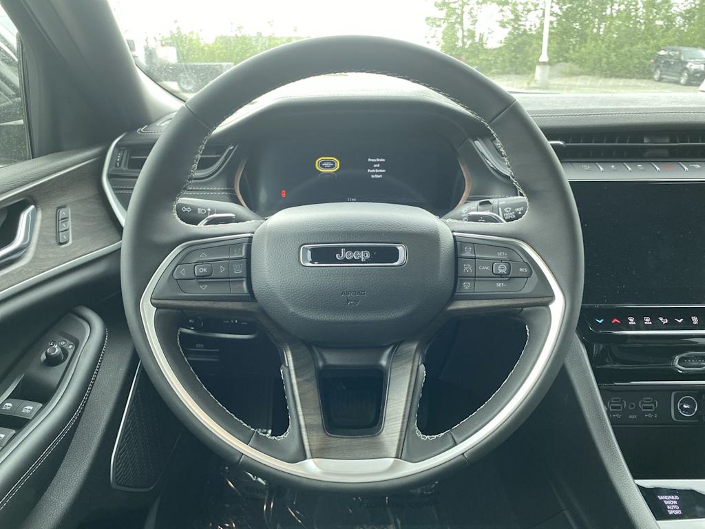 Thumbnail: 2026 Jeep Grand Cherokee L - 2