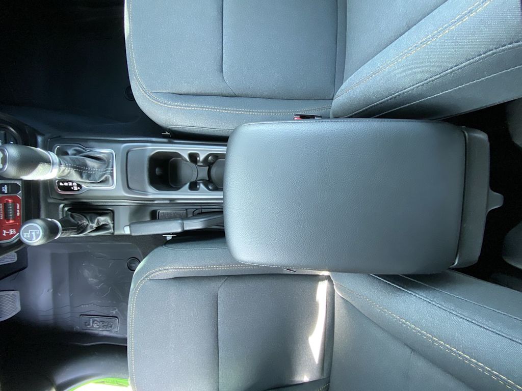 Thumbnail: 2025 Jeep Wrangler - 22