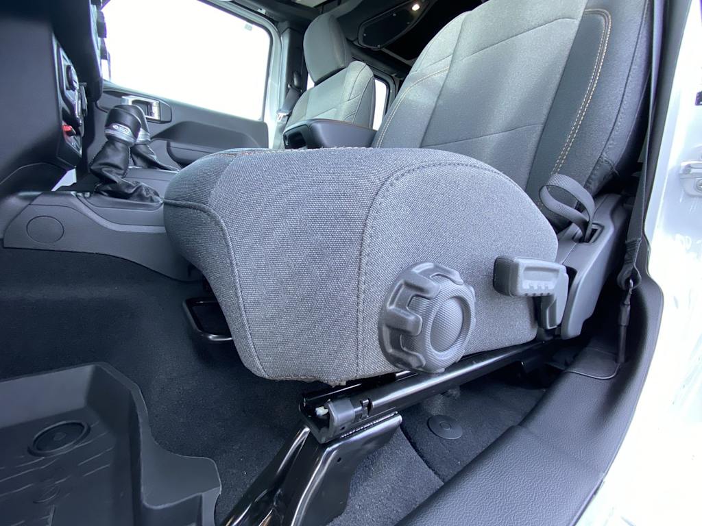 Thumbnail: 2025 Jeep Wrangler - 9